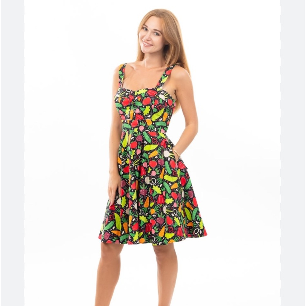 NWT Eve Rose dress in vegetable print size 1XL limited edition